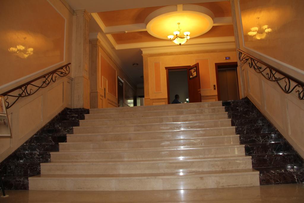 Apartment In Center Of Odessa Eksteriør billede
